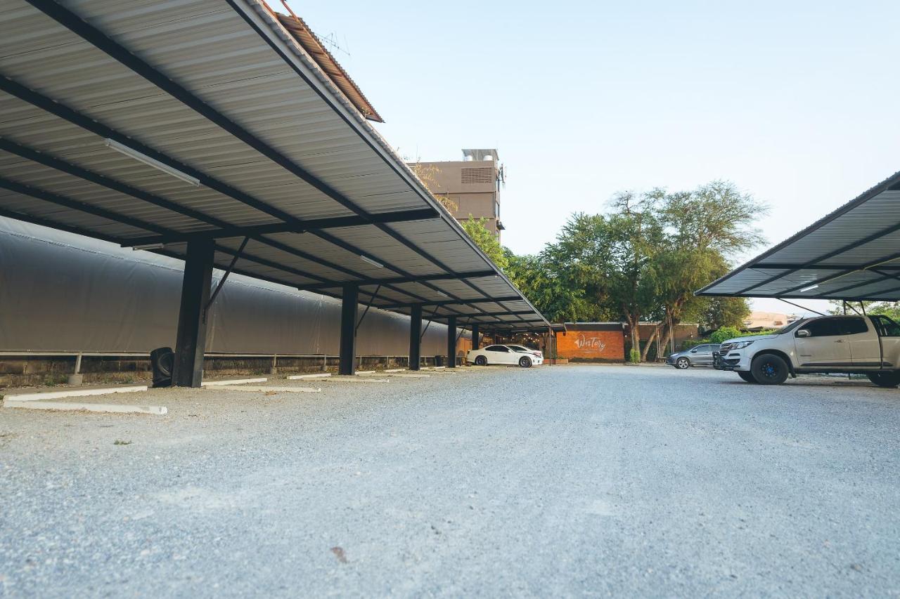 Westory Design Poshtel Kanchanaburi Exterior foto